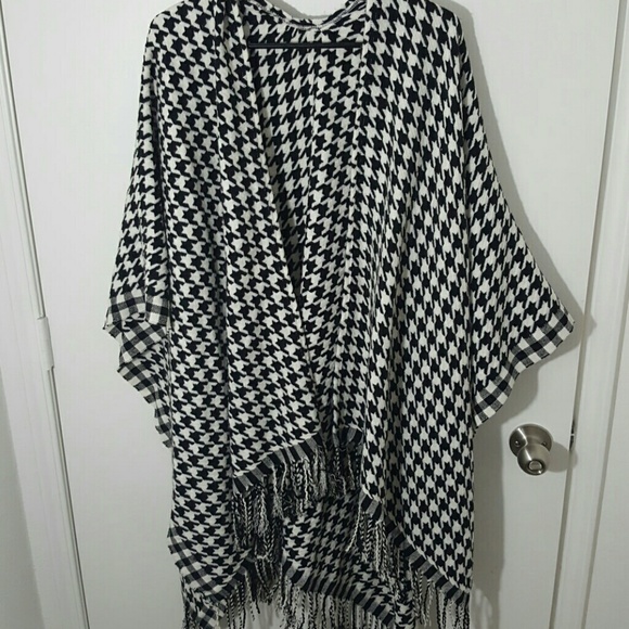 Pashmina Women's Wrap cape - Picture 1 of 6